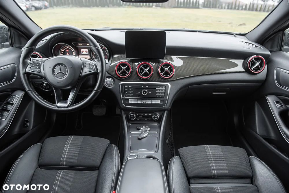 Mercedes-Benz GLA 200 7G-DCT Edition 1 - 6