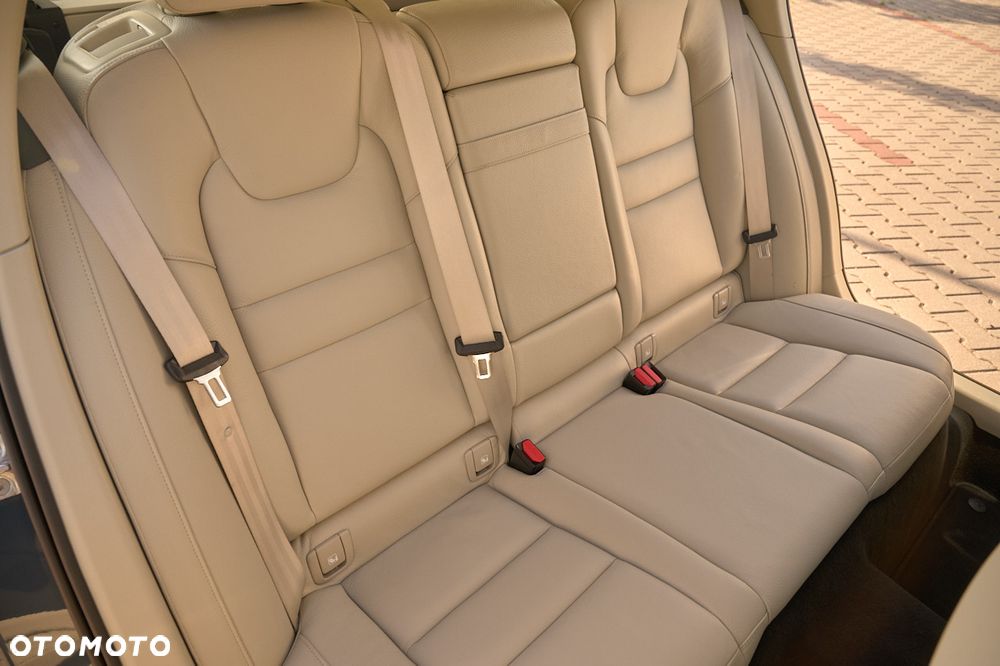 Volvo V60 D4 Geartronic Inscription - 23