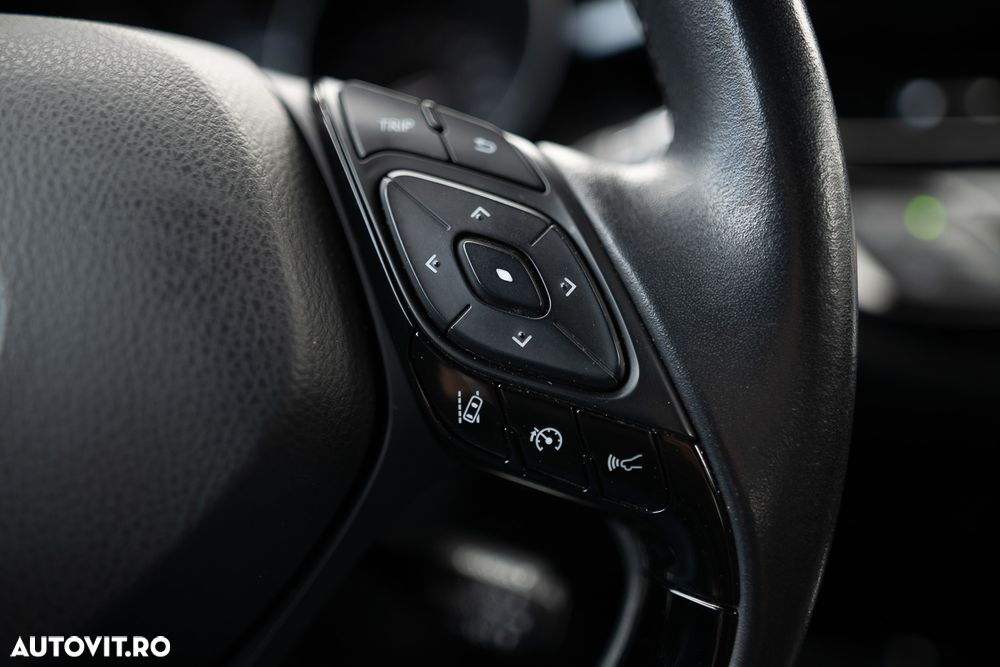 Toyota C-HR 2.0 HSD 184 CP 4x2 CVT C-ult Style - 27