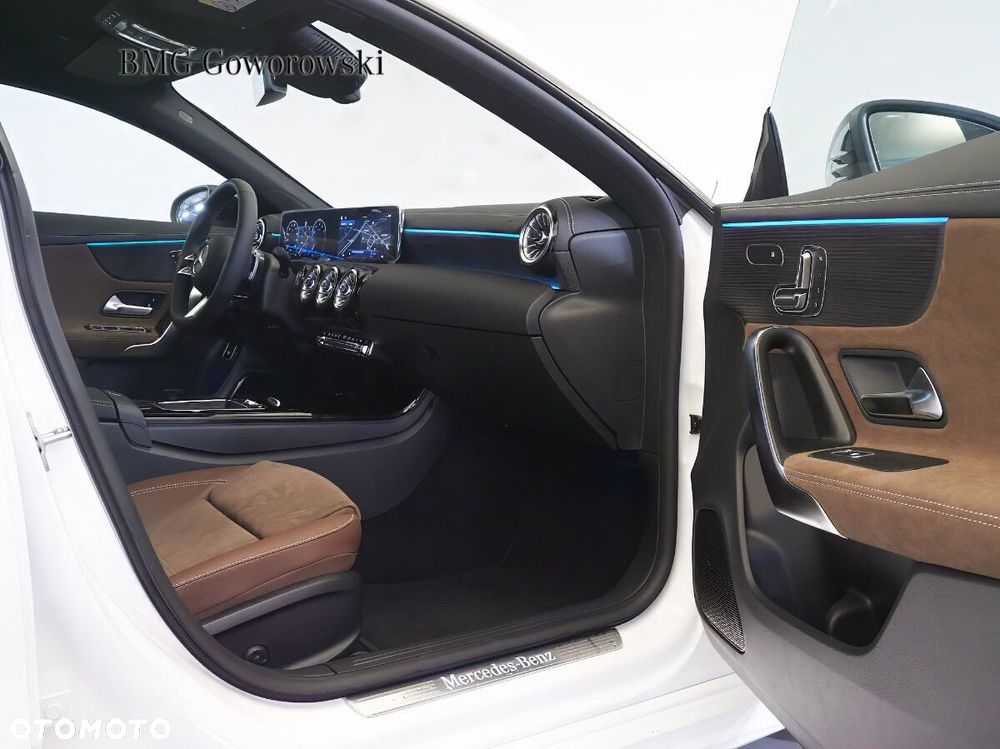 Mercedes-Benz CLA - 8