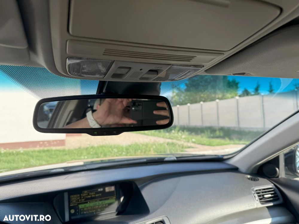 Honda Accord 2.0i Executive - 8