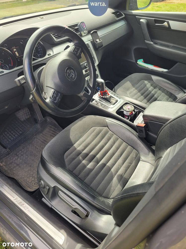 Volkswagen Passat 2.0 TDI Edition 40 DSG - 17