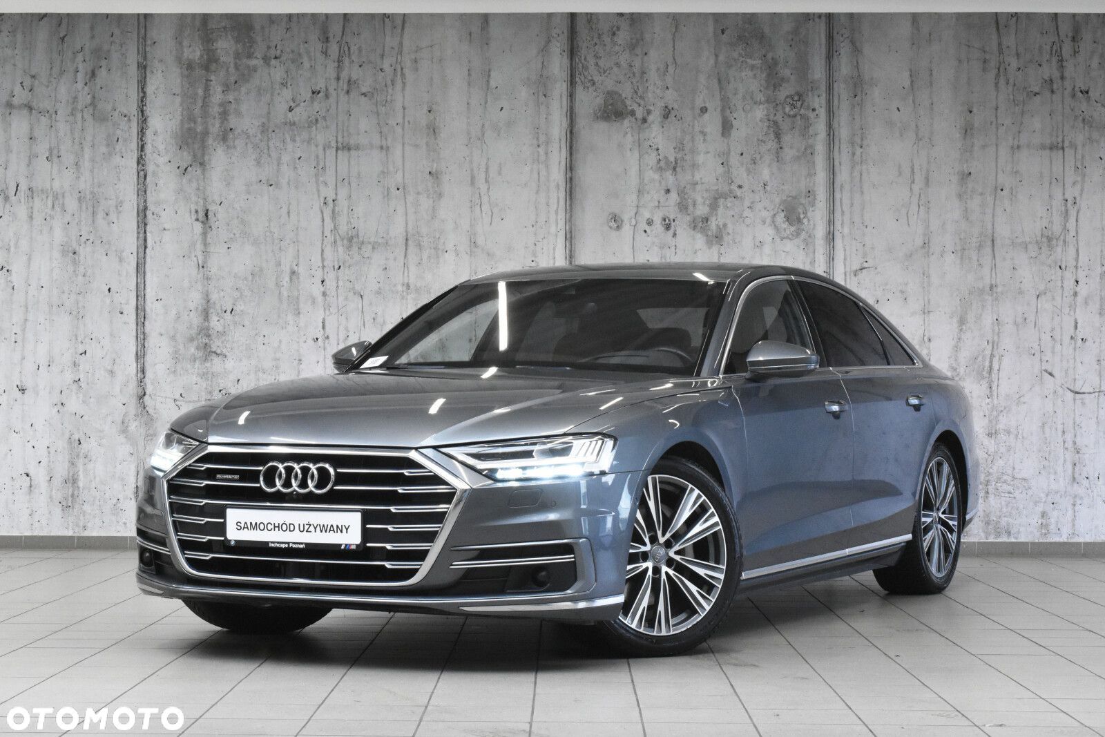 Audi A8 - 1