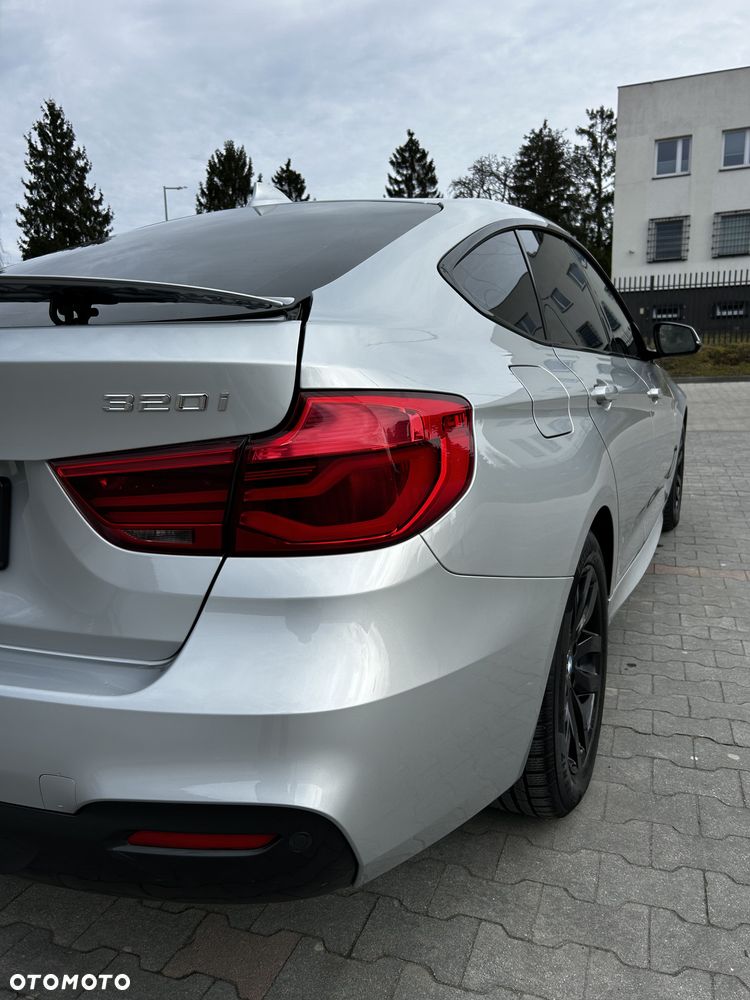 BMW 3GT 320i xDrive M Sport - 5