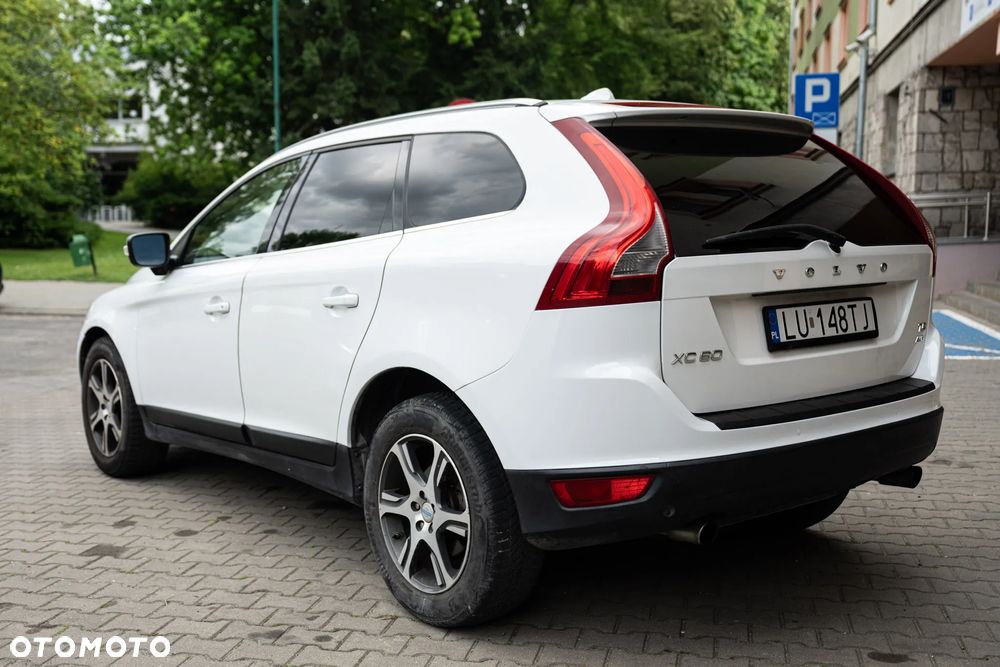 Volvo XC 60 T6 AWD Momentum - 7
