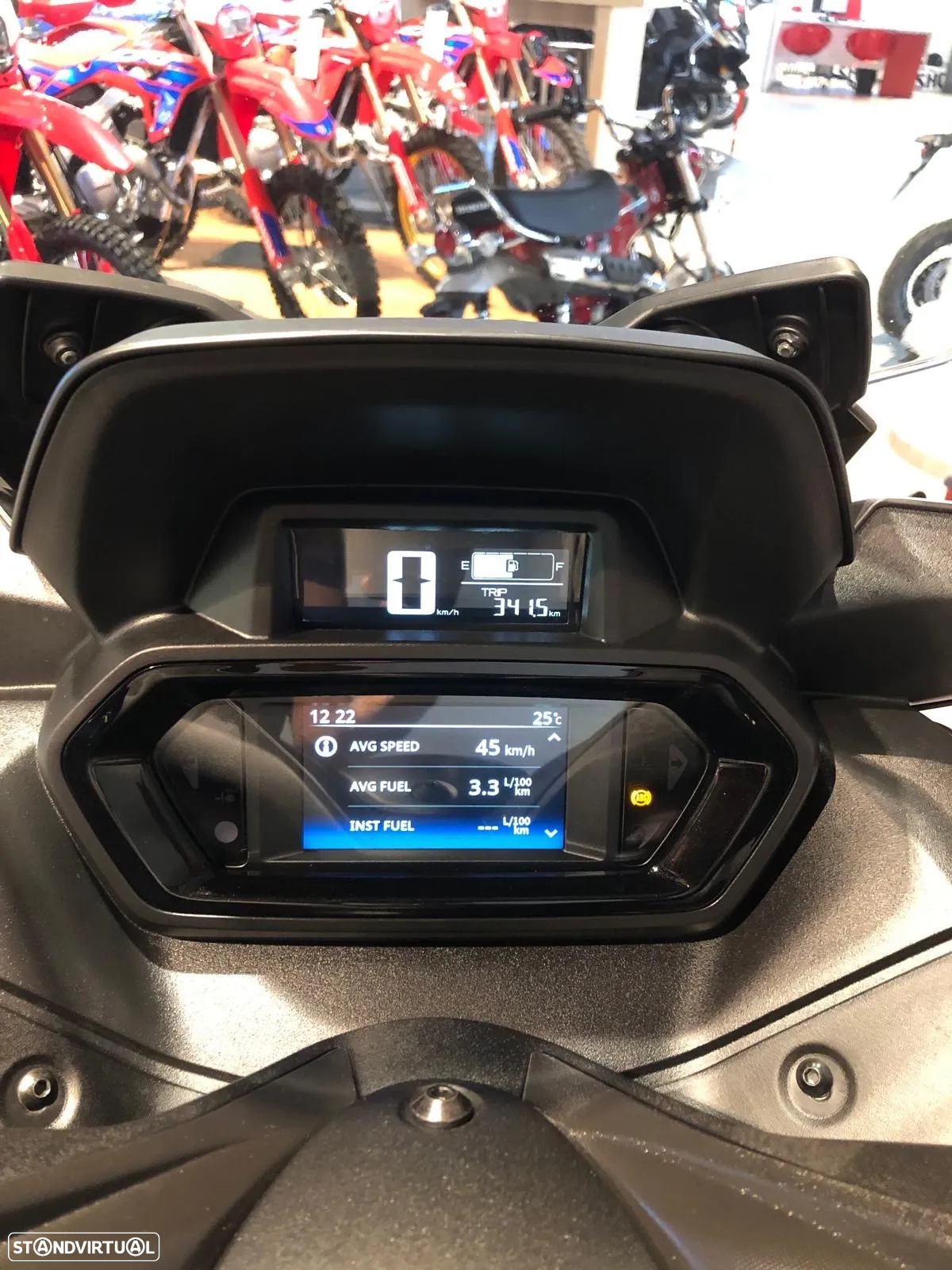 Yamaha X-Max - 4