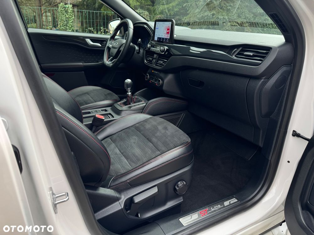 Ford Kuga 1.5 EcoBoost FWD ST-Line - 24