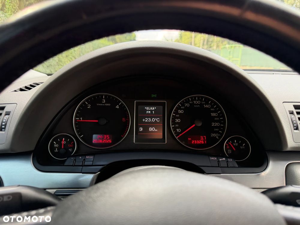 Audi A4 Avant 2.0 TDI - 28