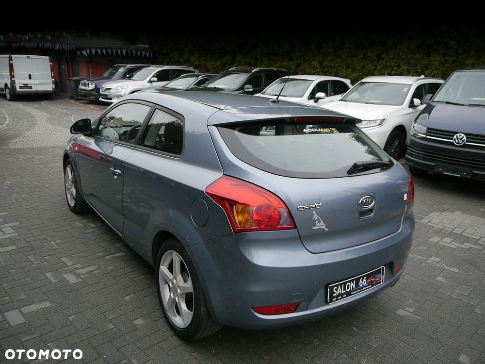 Kia ProCeed - 6