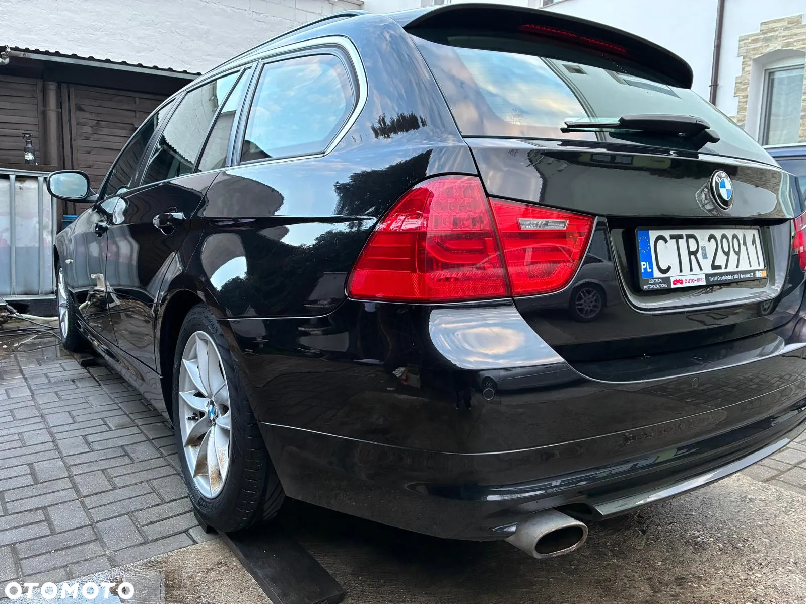 BMW Seria 3 318d Touring - 3