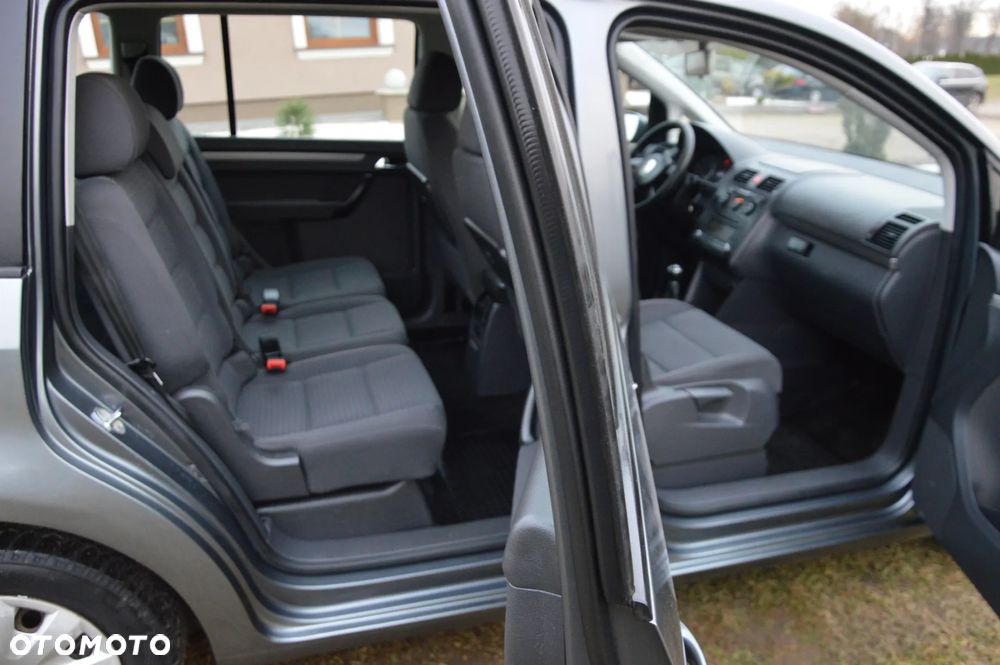 Volkswagen Touran 2.0 TDI Trendline - 28