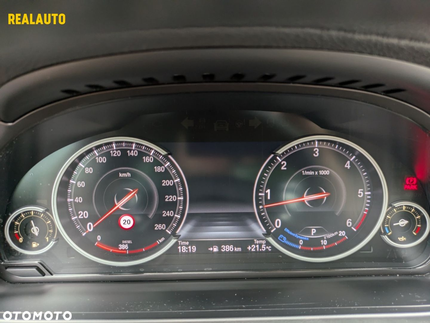 BMW Seria 7 - 32