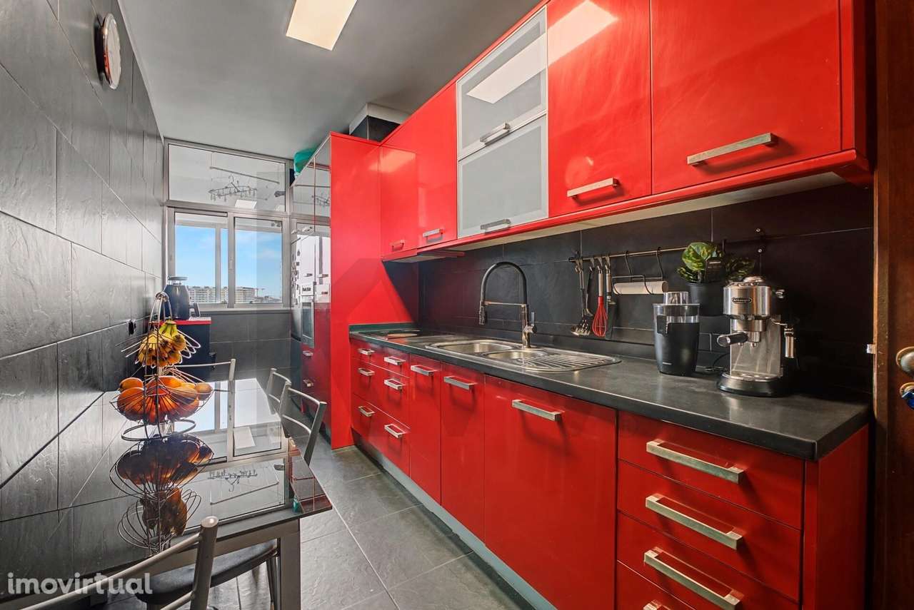 T2+1 Renovado Estação Devesas (Vila Nova de Gaia) - Metro Linha Rubi - Grande imagem: 3/31