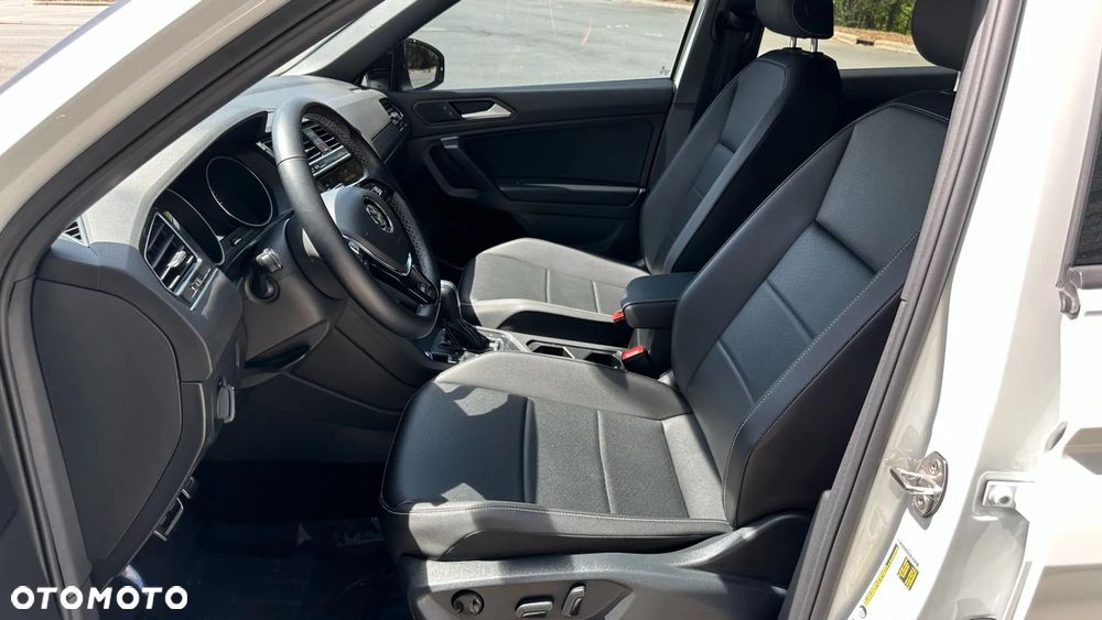 Volkswagen Tiguan 2.0 TSI 4Mot Perfectline R-Style DSG - 11