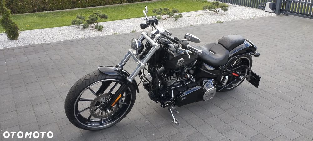 Harley-Davidson FXSB Breakout - 25