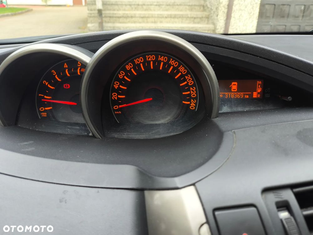 Toyota Verso 2.0 D-4D Luna 7os - 21