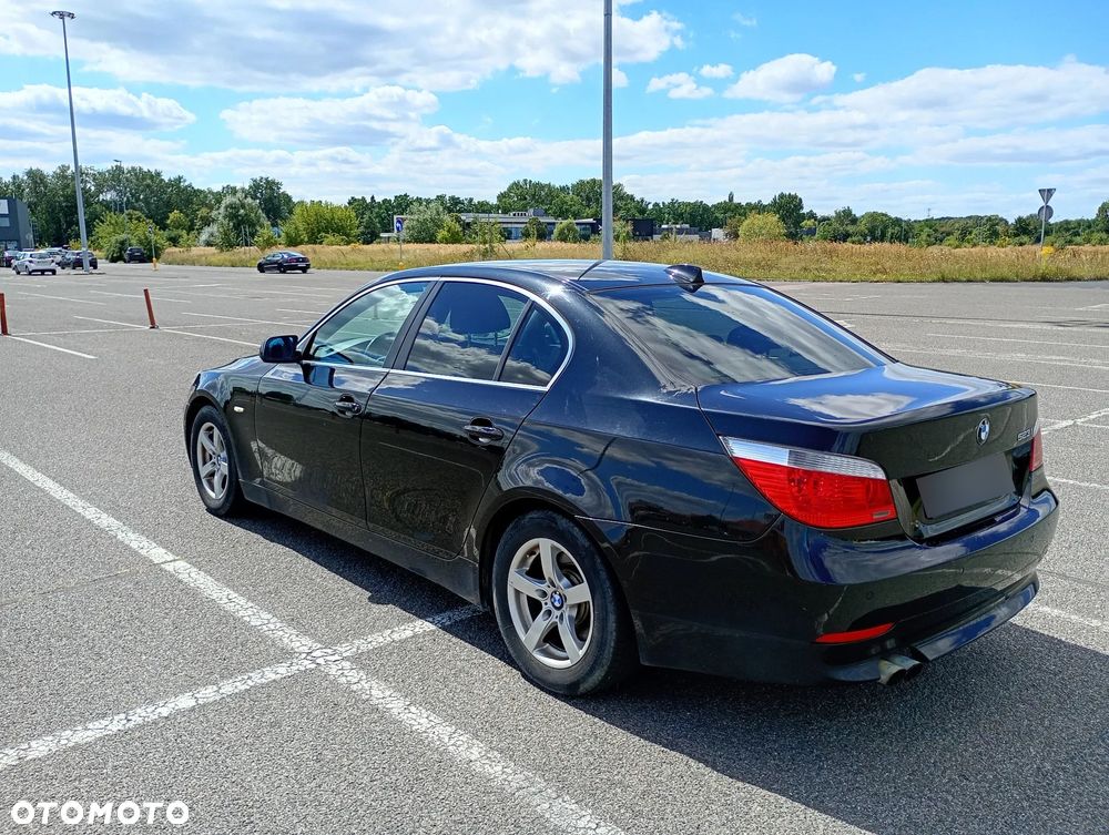 BMW Seria 5 523i - 5