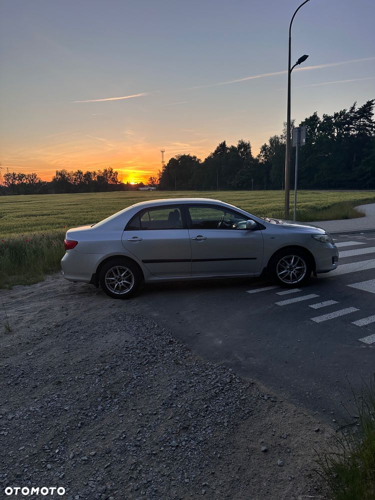 Toyota Corolla 1.6 VVT-i Sol Start - 22