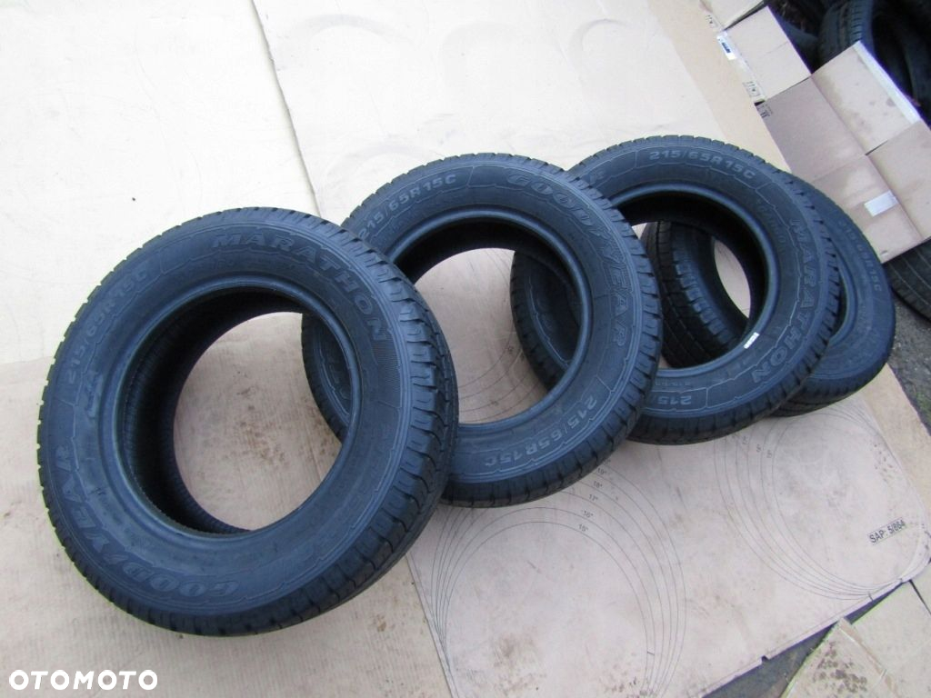 4x 15 Opony 215/65 15C 104/102T Goodyear Letnie / 8 mm - 14
