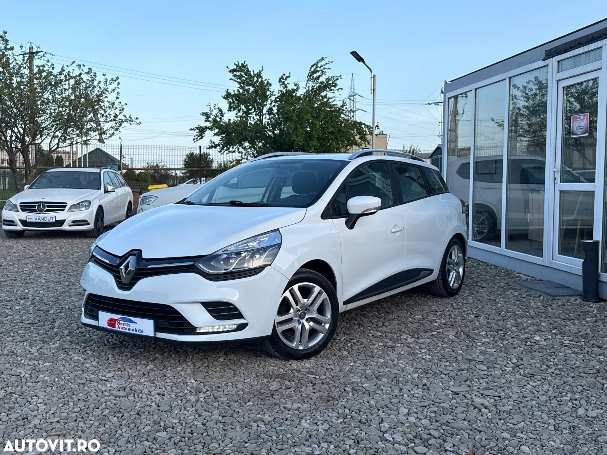 Renault Clio Grandtour Energy TCe 90 Business - 22