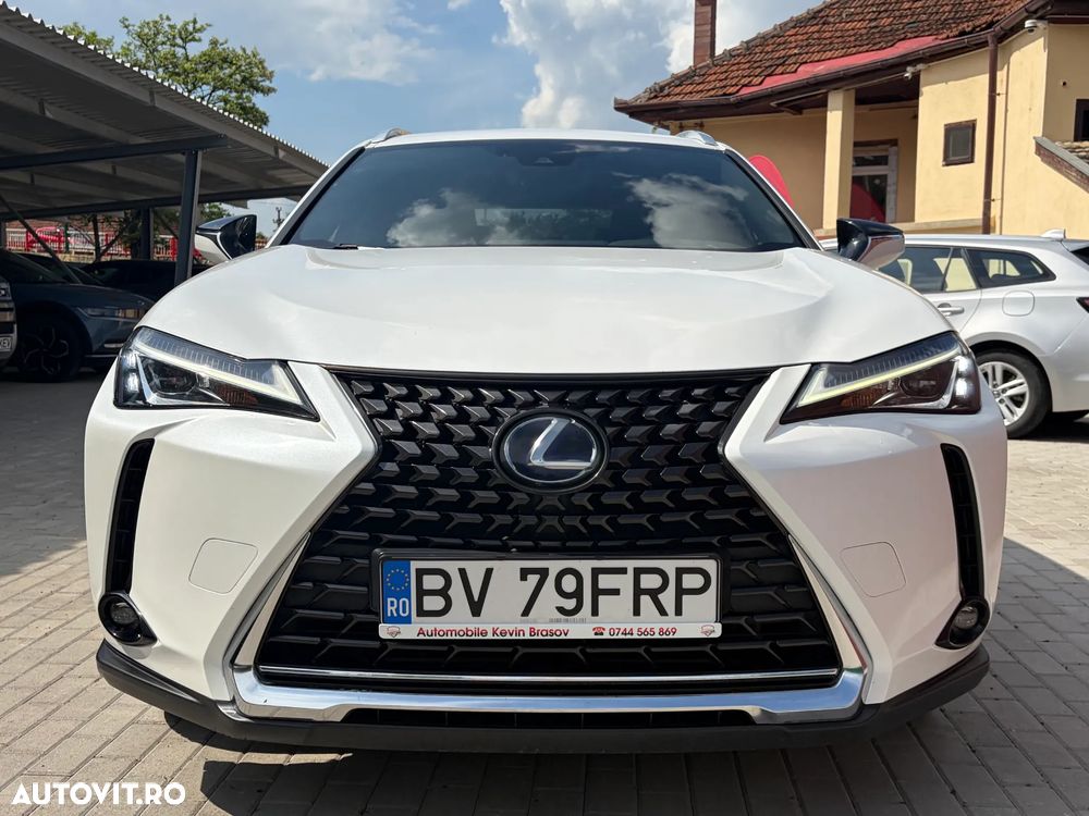 Lexus UX 250h Business Edition - 5