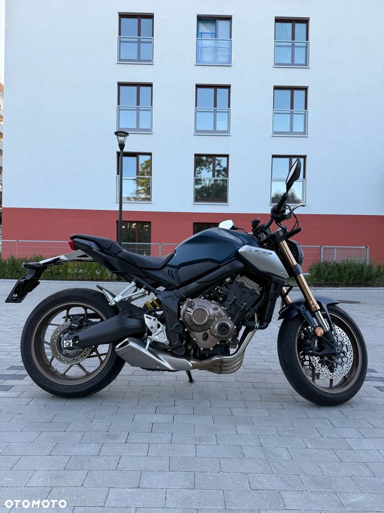Honda CB - 3