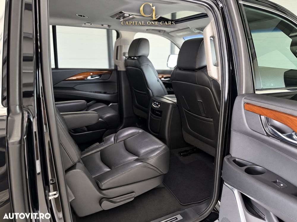 Cadillac Escalade ESV 6.2 V8 AWD AT Platinum - 23