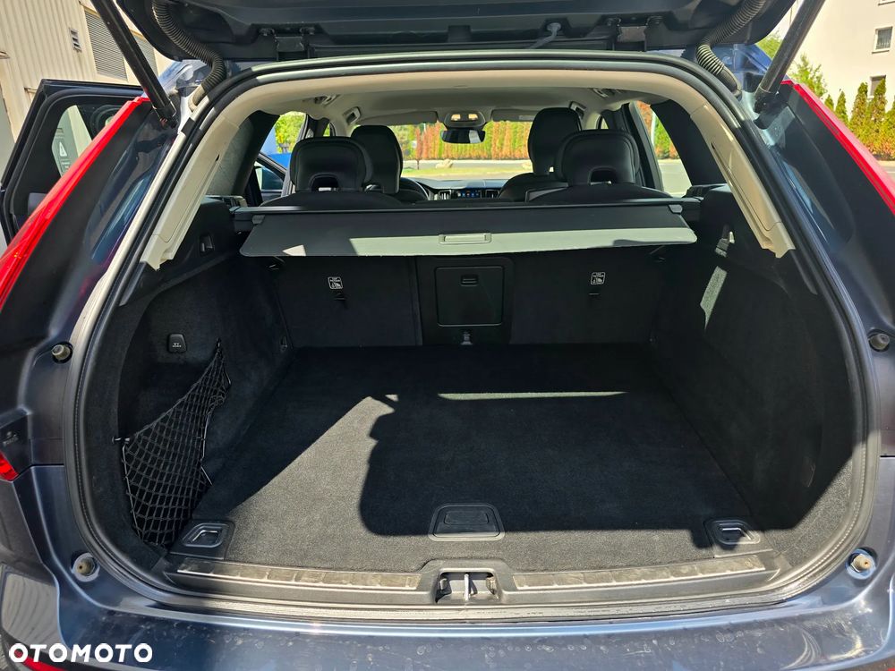 Volvo XC 60 ver-b5-b-awd-momentum-pro - 10