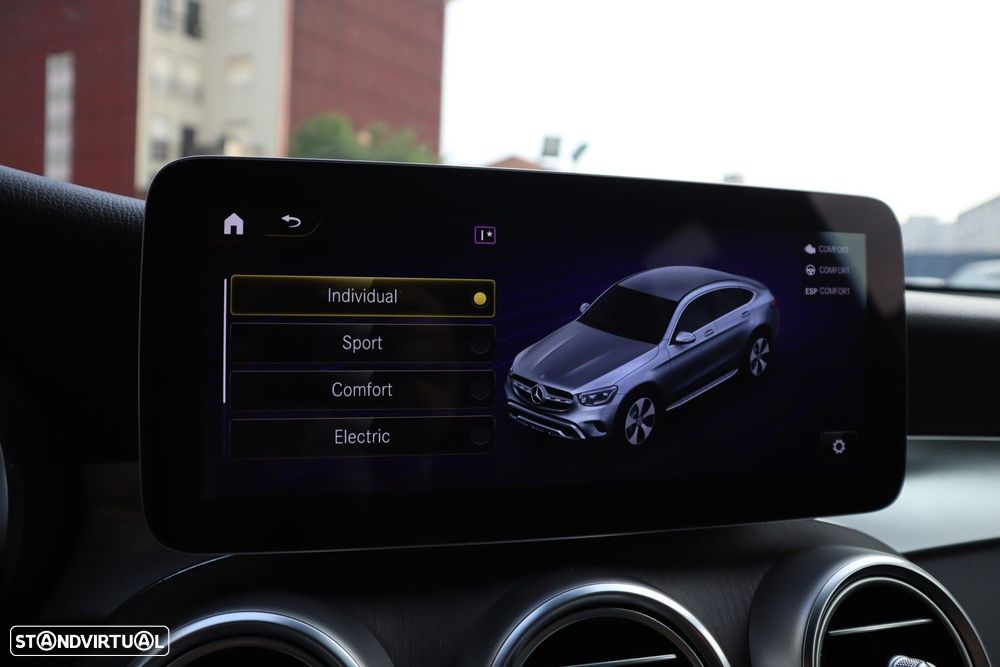 Mercedes-Benz GLC 300 de Coupe 4Matic 9G-TRONIC AMG Line - 58