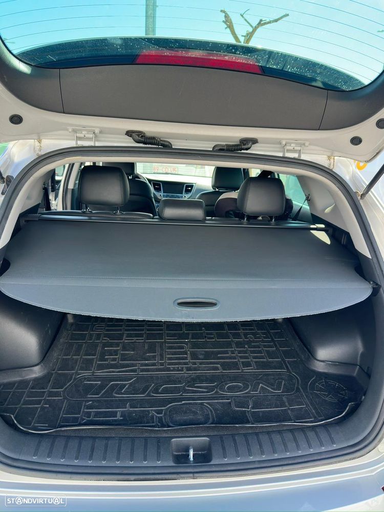 Hyundai Tucson 1.7 CRDi Premium DCT - 12