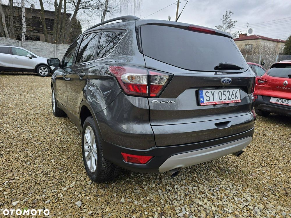 Ford Kuga - 36