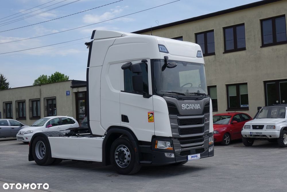 Scania R500 / EURO 6 / STANDARD / AUTOMAT / RETARDER / KLIMATYZACJA POSTOJOWA / LODÓWKA  /  2 ZBIORNIKI - 3