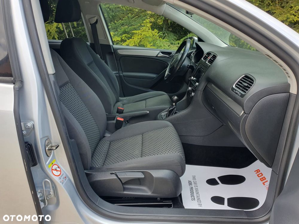 Volkswagen Golf 1.6 Comfortline - 14