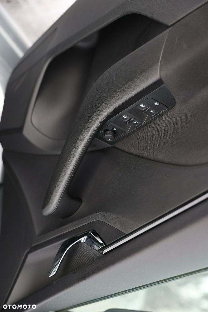 Skoda Scala 1.0 TSI Selection DSG - 9