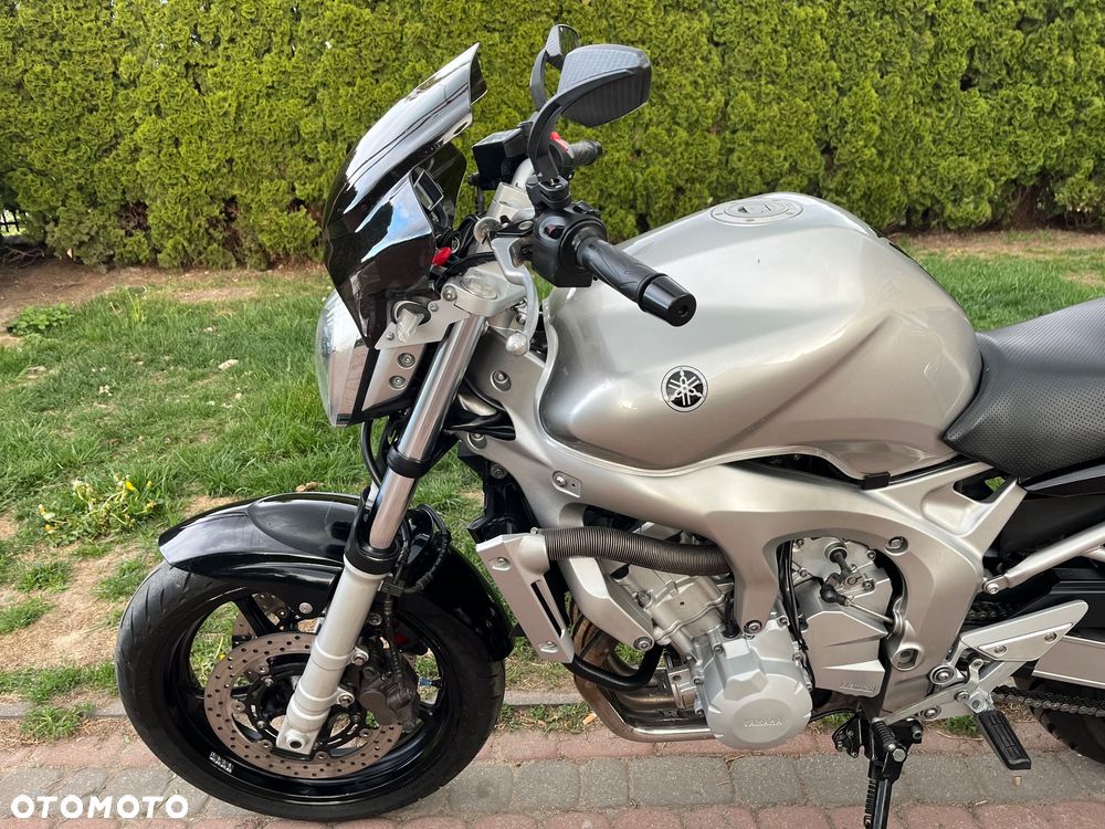 Yamaha FZ6 - 23