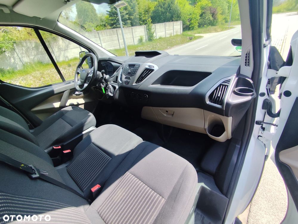 Ford Transit Custom - 10