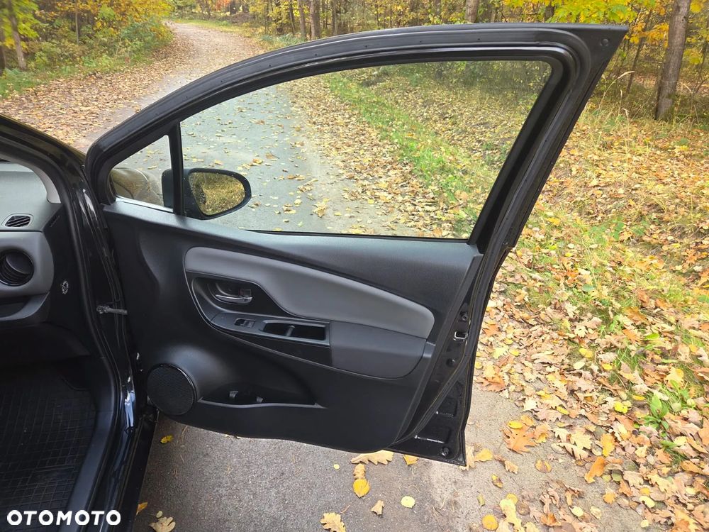 Toyota Yaris 1.33 Prestige - 26