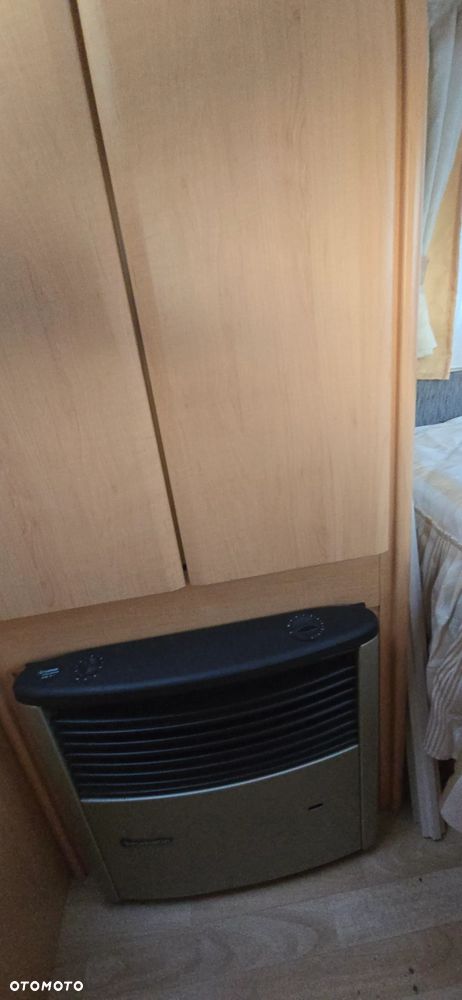 Hobby 400 SF DE LUXE - 19