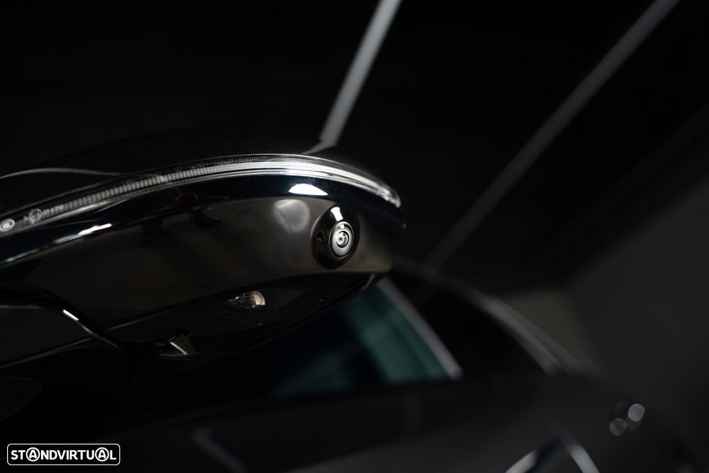 Mercedes-Benz E 300 - 13