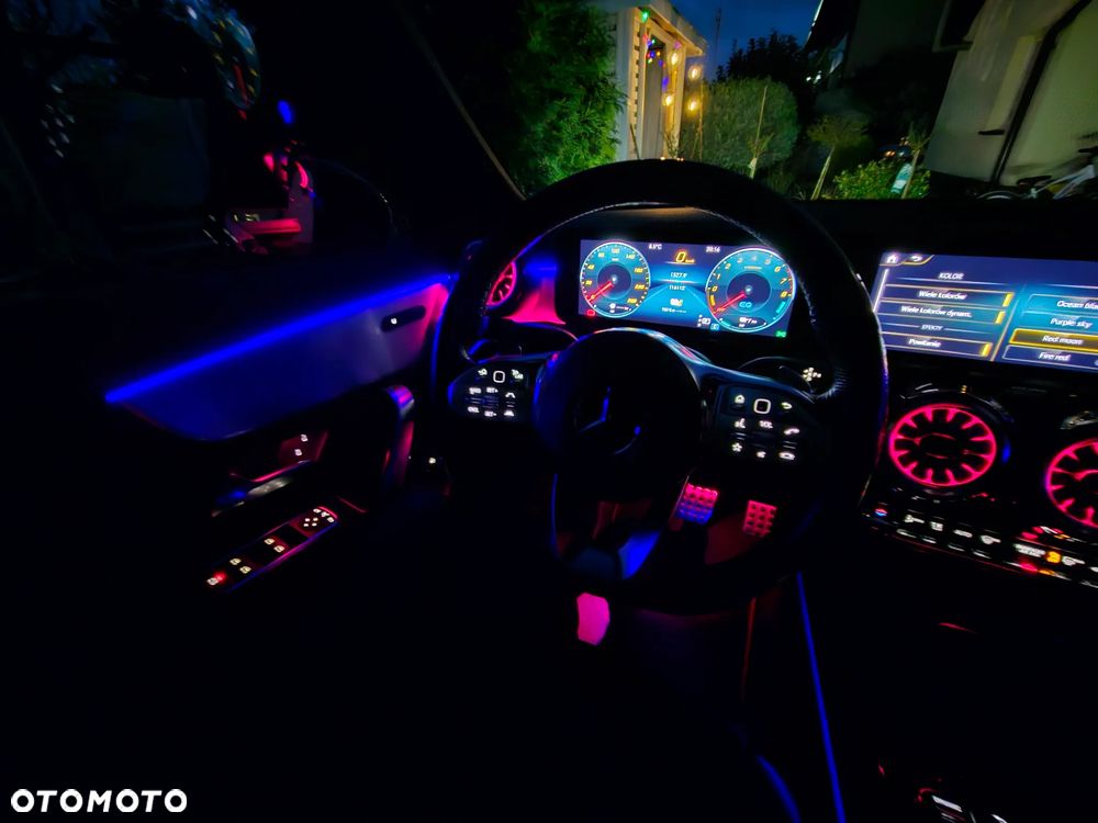 Mercedes-Benz CLA 250 e 8G-DCT AMG Line - 34