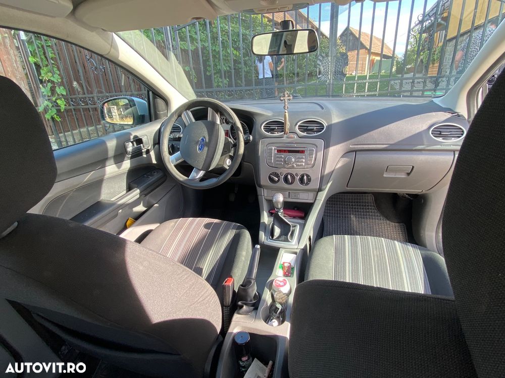 Ford Focus 1.6 TDCI 90 CP Trend - 4