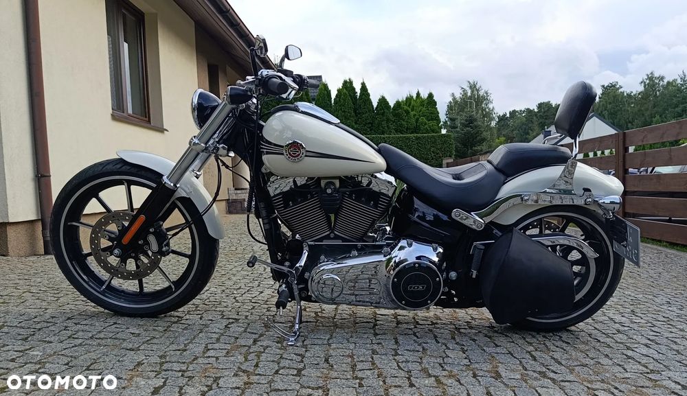 Harley-Davidson FXSB Breakout - 5
