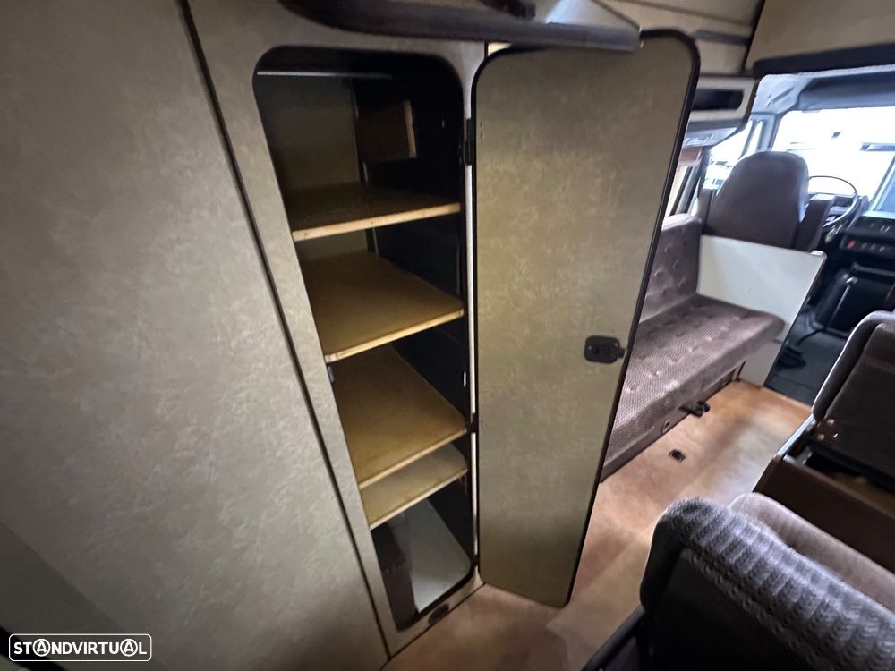 Mercedes-Benz James Cook - 20