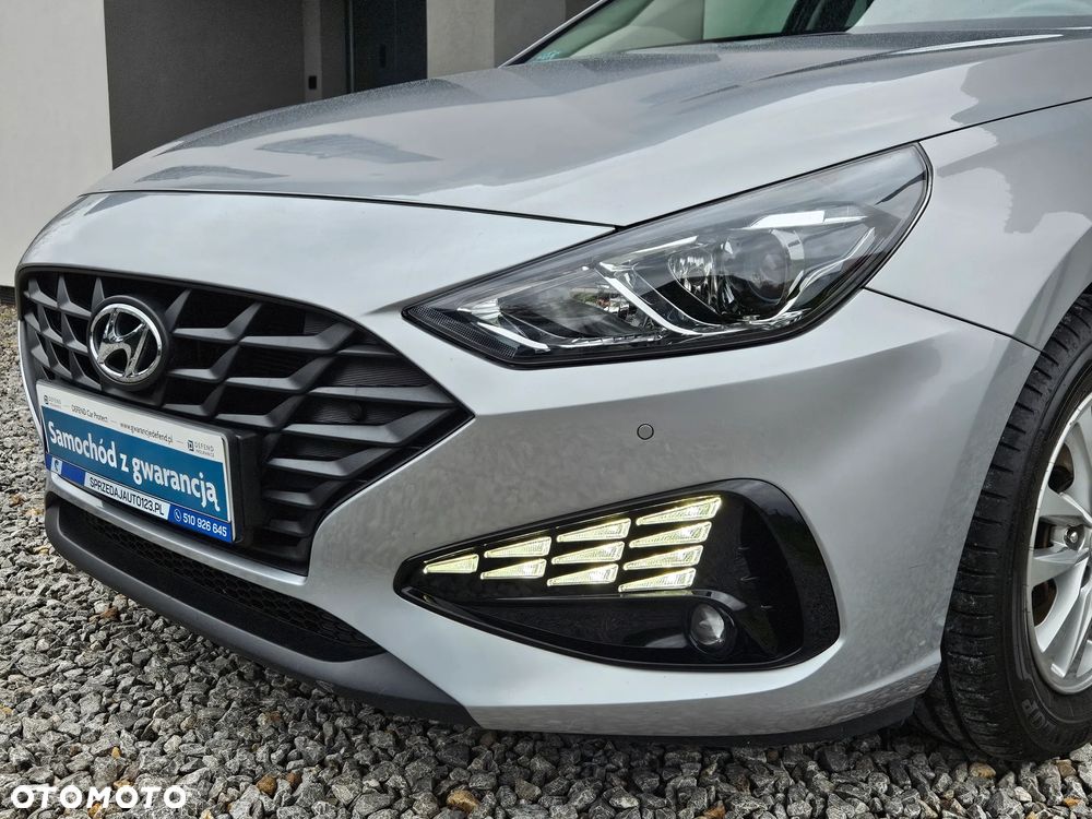 Hyundai i30 1.5 DPI Classic + - 31
