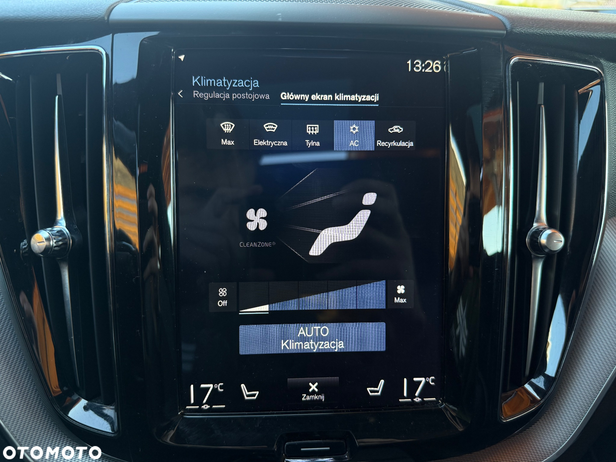Volvo XC 60 D4 R-Design - 10