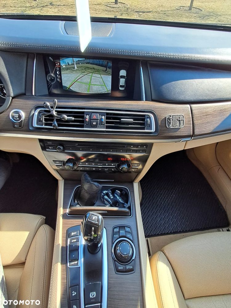 BMW Seria 7 - 5