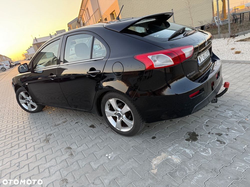 Mitsubishi Lancer - 5