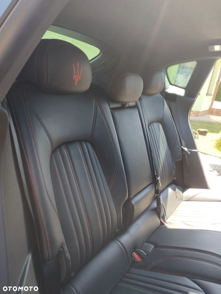 Maserati Levante Modena - 18