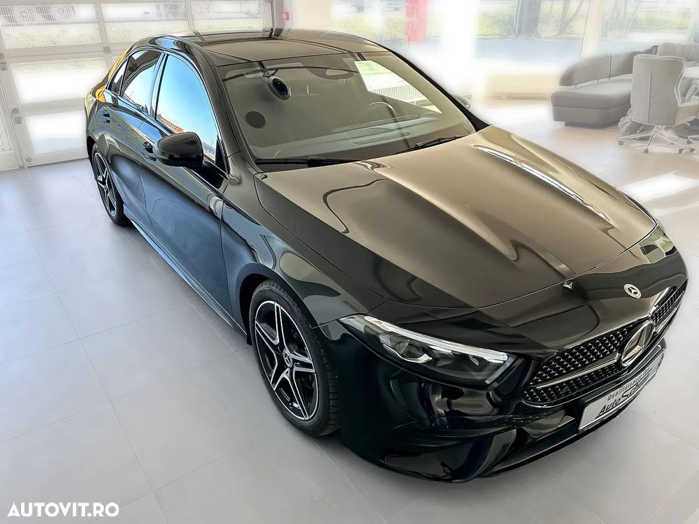 Mercedes-Benz A 200 7G-DCT AMG Line - 4