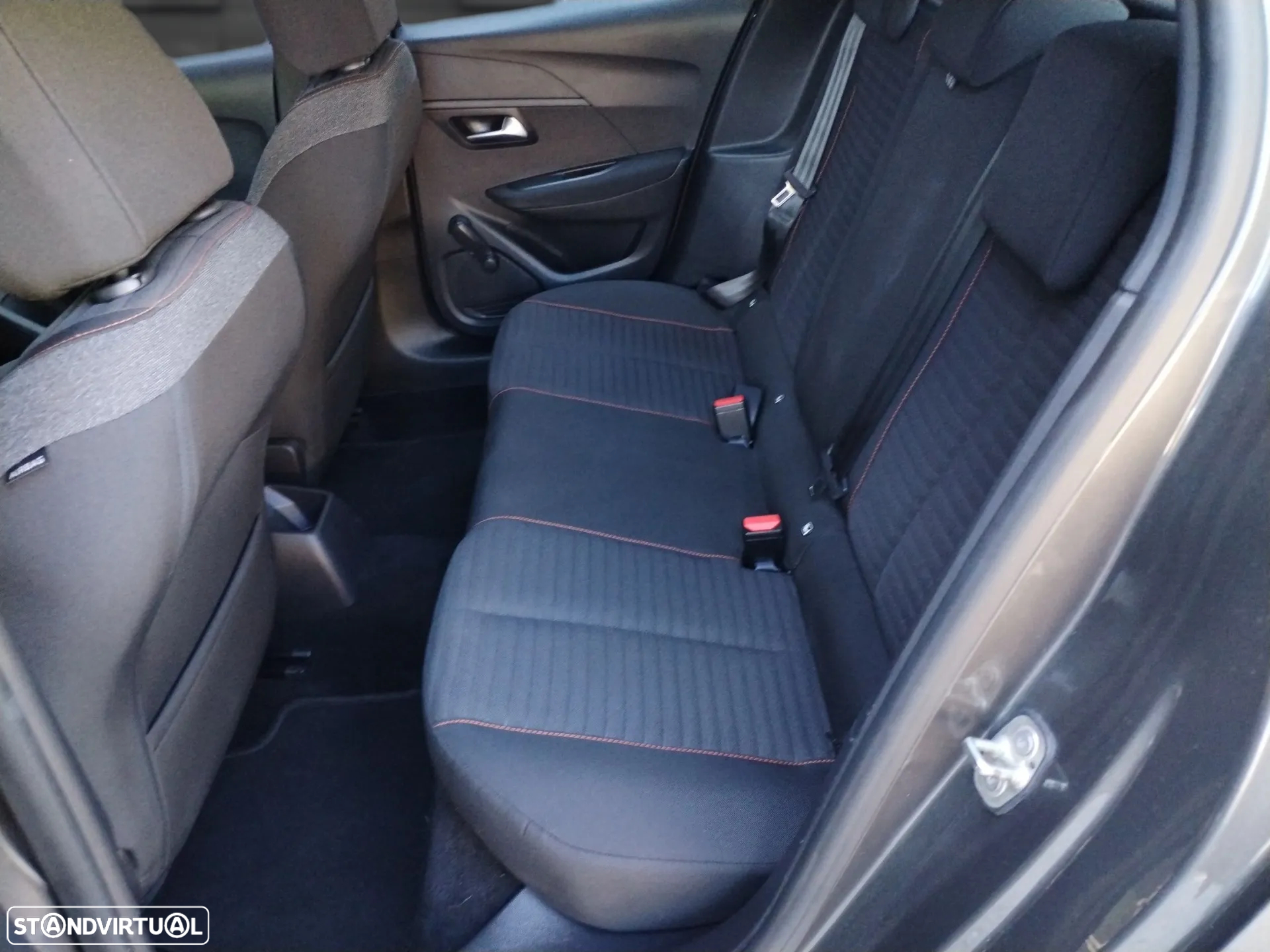 Peugeot 208 1.2 PureTech Active - 9